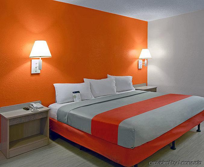 Vagabond Inn Sylmar Лос-Анджелес Экстерьер фото